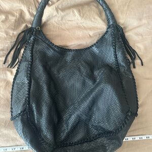 Elegant Black Woven Women's Bag